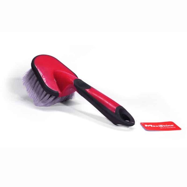 Tire brush